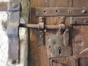 serratura, legno, ferro, porta, chiavistello, ruggine, chiodi, buco, chiusura, muro, antico, vecchio, toppa, marrone, portone, catenaccio, chiave
