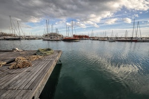 barche, nuvole, cielo, mare, porto, alberi, legno, pontile, corde, acqua, molo, reti, cime, funi, riflessi, riflesso